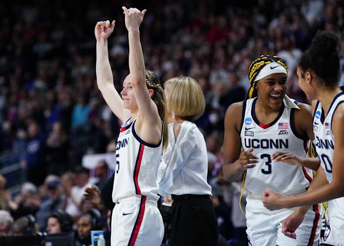 UconnPaigeBueckersIndianaCelebrate